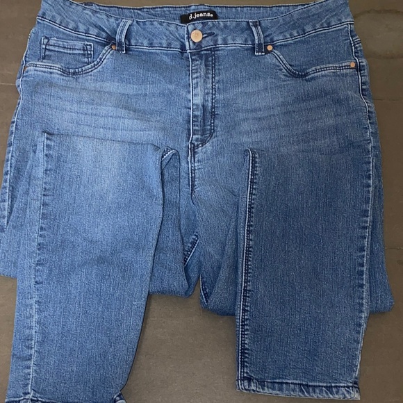 d. jeans Women's Size 16 Classic Blue Denim Jeggings - Picture 4 of 12